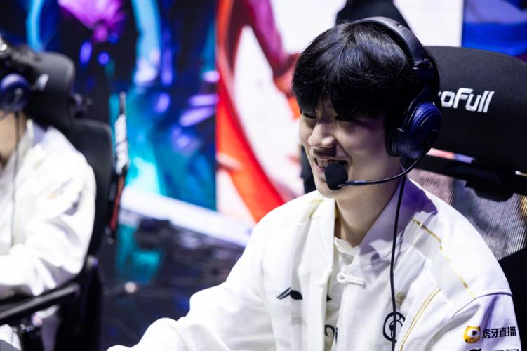 马克-威廉姆斯：我打算在巡回锦标赛上尝试佩戴隐形眼镜.