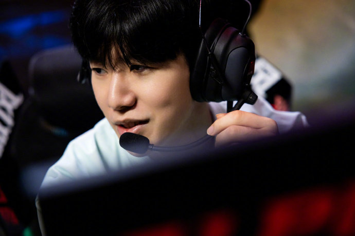 让他屡屡在 让他屡屡在